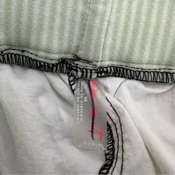 Free People Movement board shorts Size XS - Picture 4 of 8